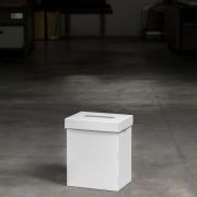 Cestino in plastica per rifiuti